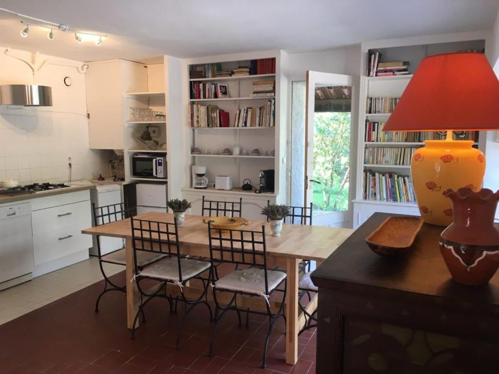 Le Moulin En Provence Bed & Breakfast Saint-Antonin-sur-Bayon Екстериор снимка